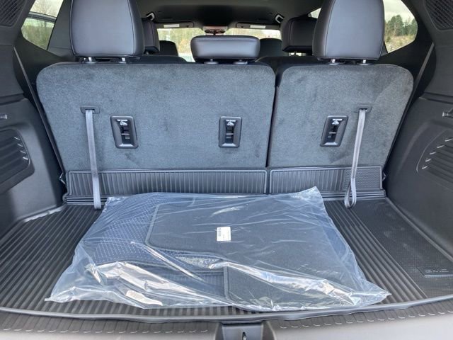 Used 2026 GMC Acadia Elevation w/ Elevation Premium Package image 30
