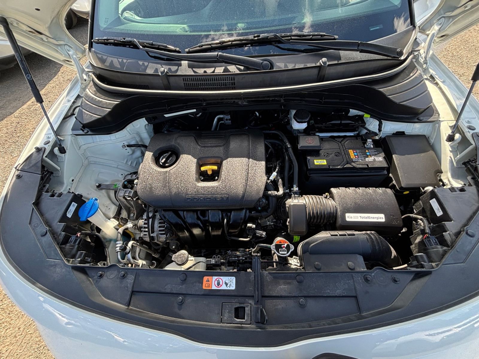Used 2025 Kia Soul LX w/ LX Technology Package FWD image 30