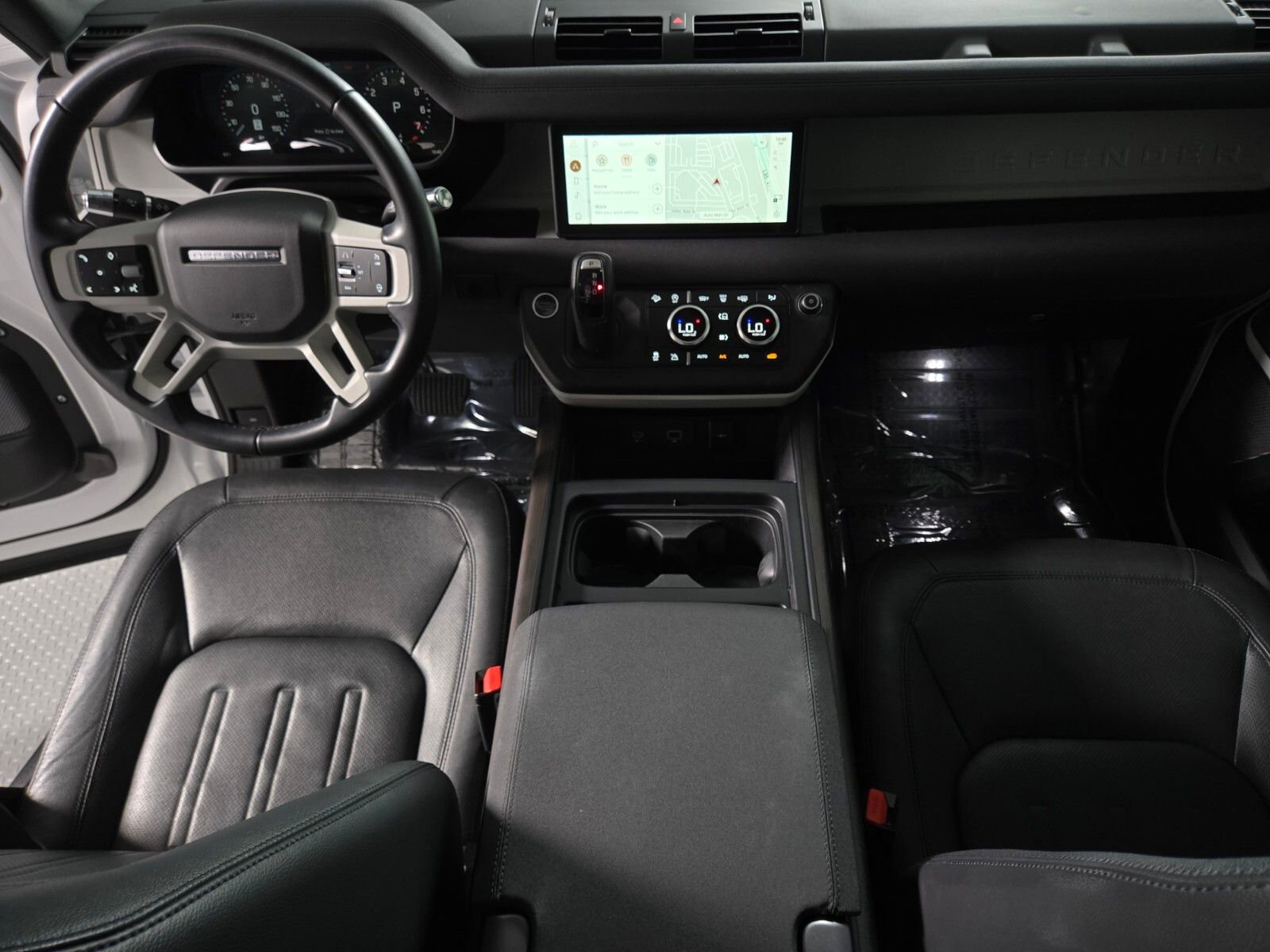 Used 2022 Land Rover Defender 110 S AWD/4WD image 4