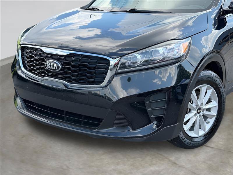 Used 2020 Kia Sorento FWD V6 image 3