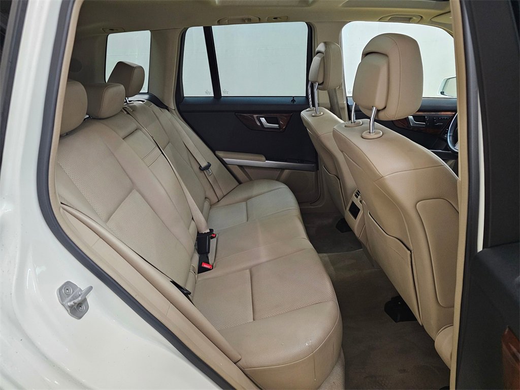 Used 2012 Mercedes-Benz GLK 350 4MATIC image 12