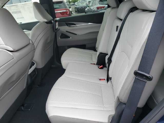 New 2027 INFINITI QX60 Luxe w/ Family Package AWD/4WD image 17