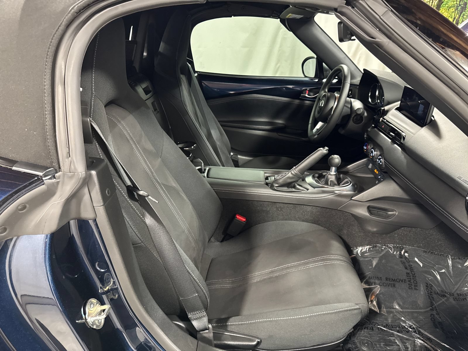 Used 2025 MAZDA MX-5 Miata Club w/ Weather Package RWD image 25