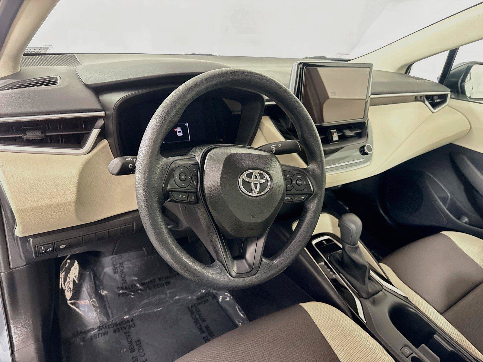 Certified 2026 Toyota Corolla LE FWD image 4