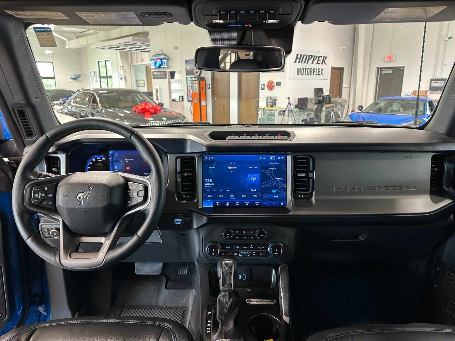 Used 2022 Ford Bronco Outer Banks w/ Sasquatch Package AWD/4WD image 14