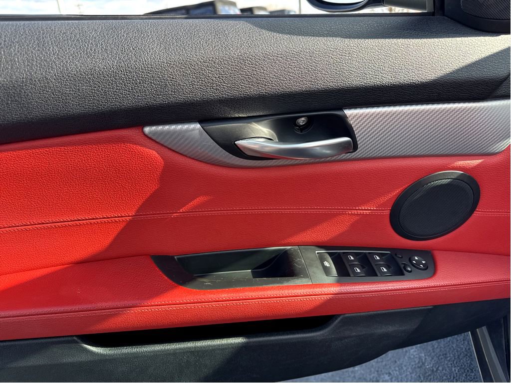 Used 2012 BMW Z4 sDrive35i image 11