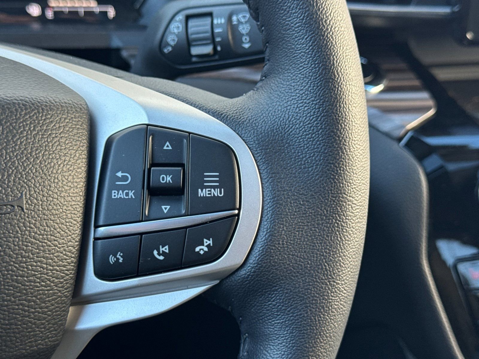 Used 2024 Ford Explorer Limited w/ Equipment Group 301A image 29