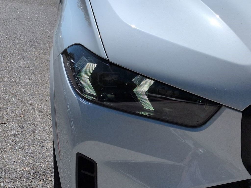 New 2026 BMW X5 xDrive40i w/ M Sport Package image 10