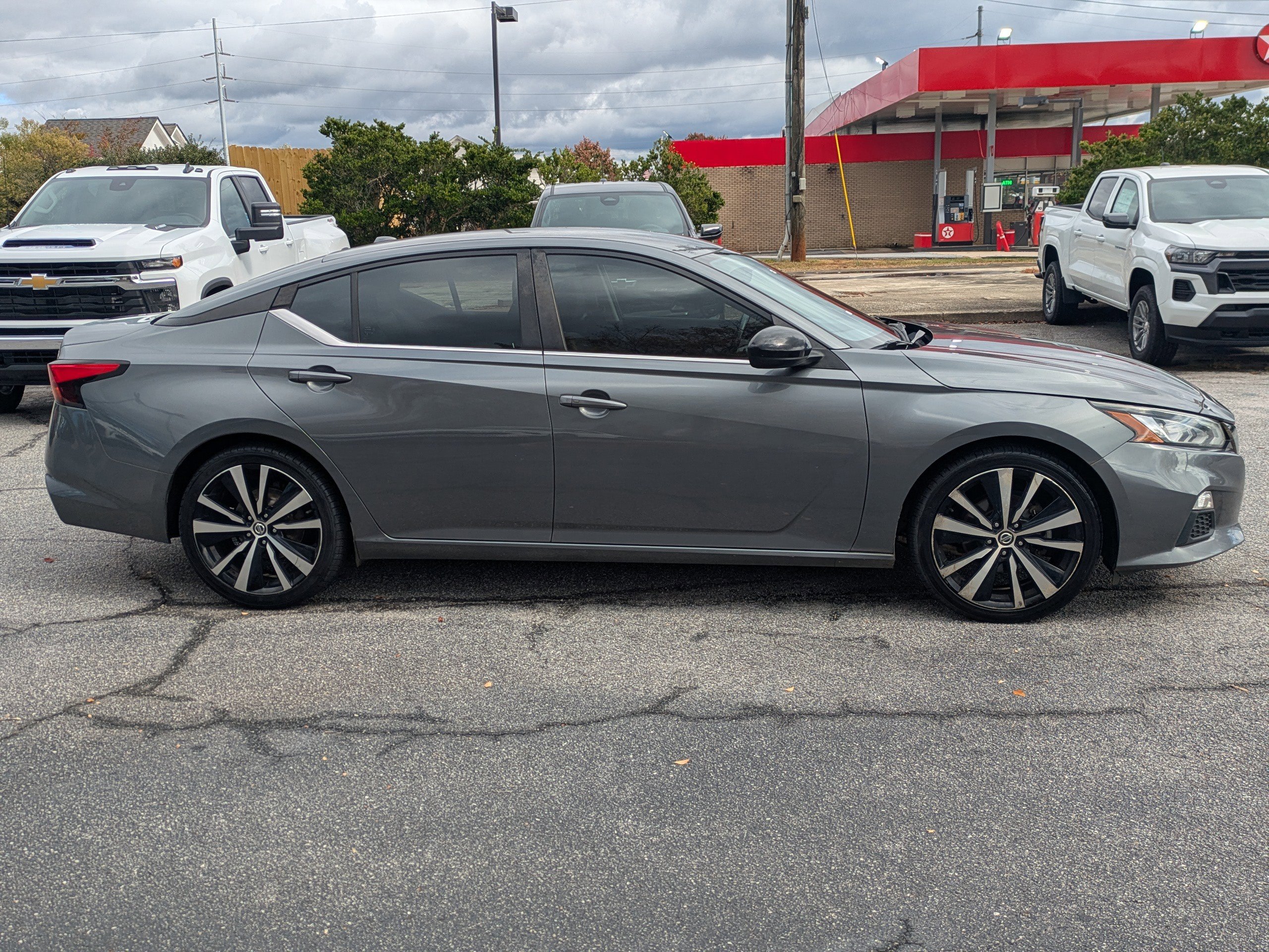 Used 2019 Nissan Altima 2.5 SR image 3