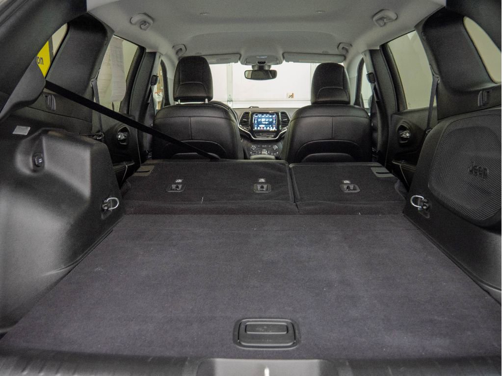 Used 2019 Jeep Cherokee Limited image 19