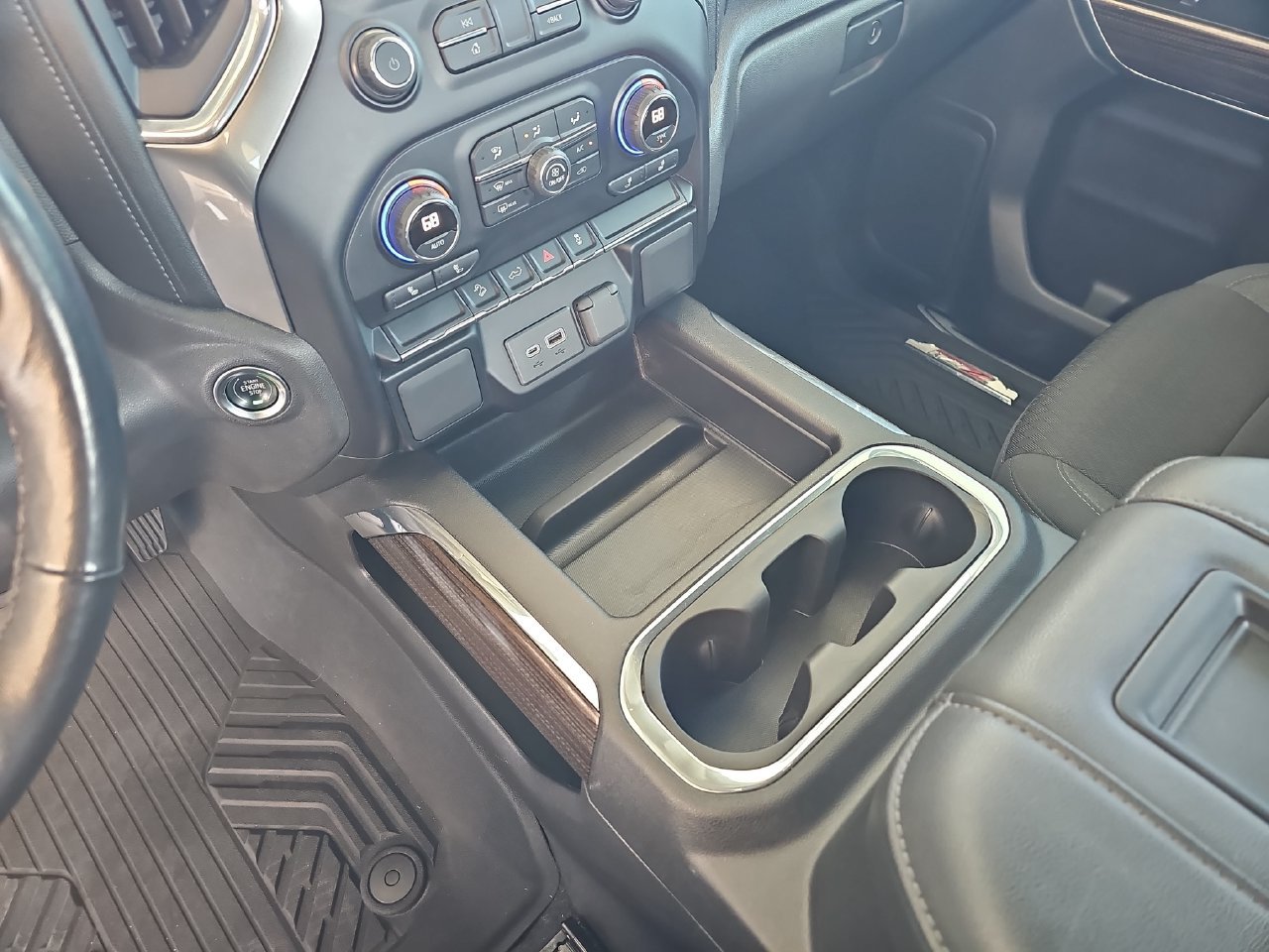 Used 2021 Chevrolet Silverado 1500 LT Trail Boss w/ Bed Protection Package AWD/4WD image 28