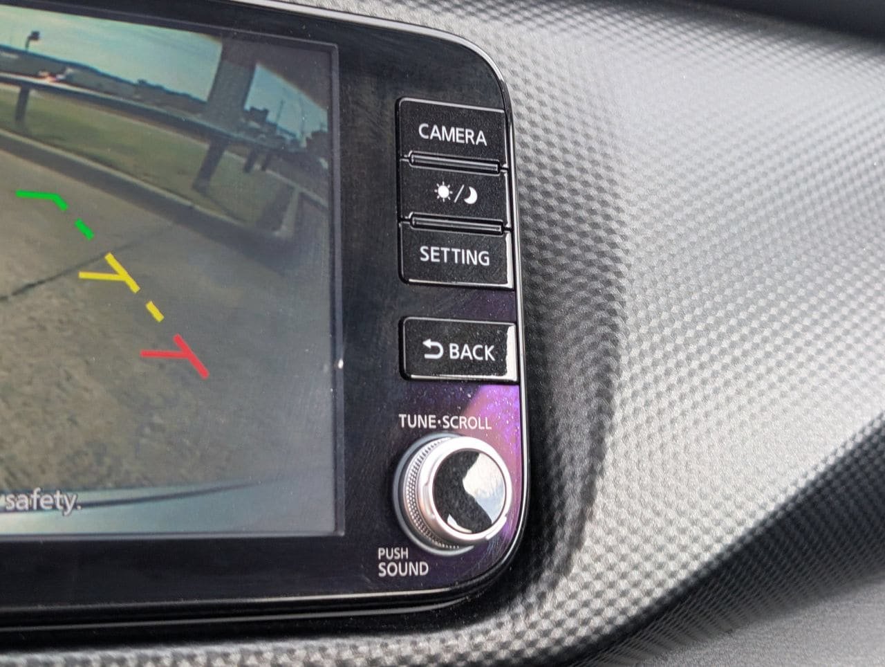 Used 2022 Nissan Kicks SV FWD image 15