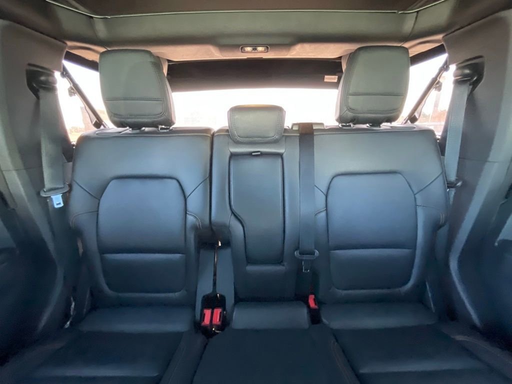 Used 2024 Ford Bronco Badlands image 30