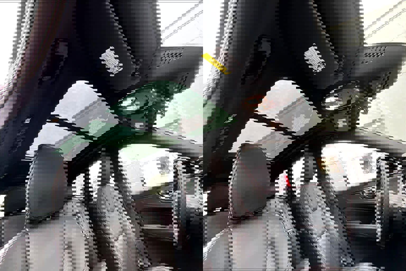 Used 2024 Volvo XC60 T8 Ultimate image 13