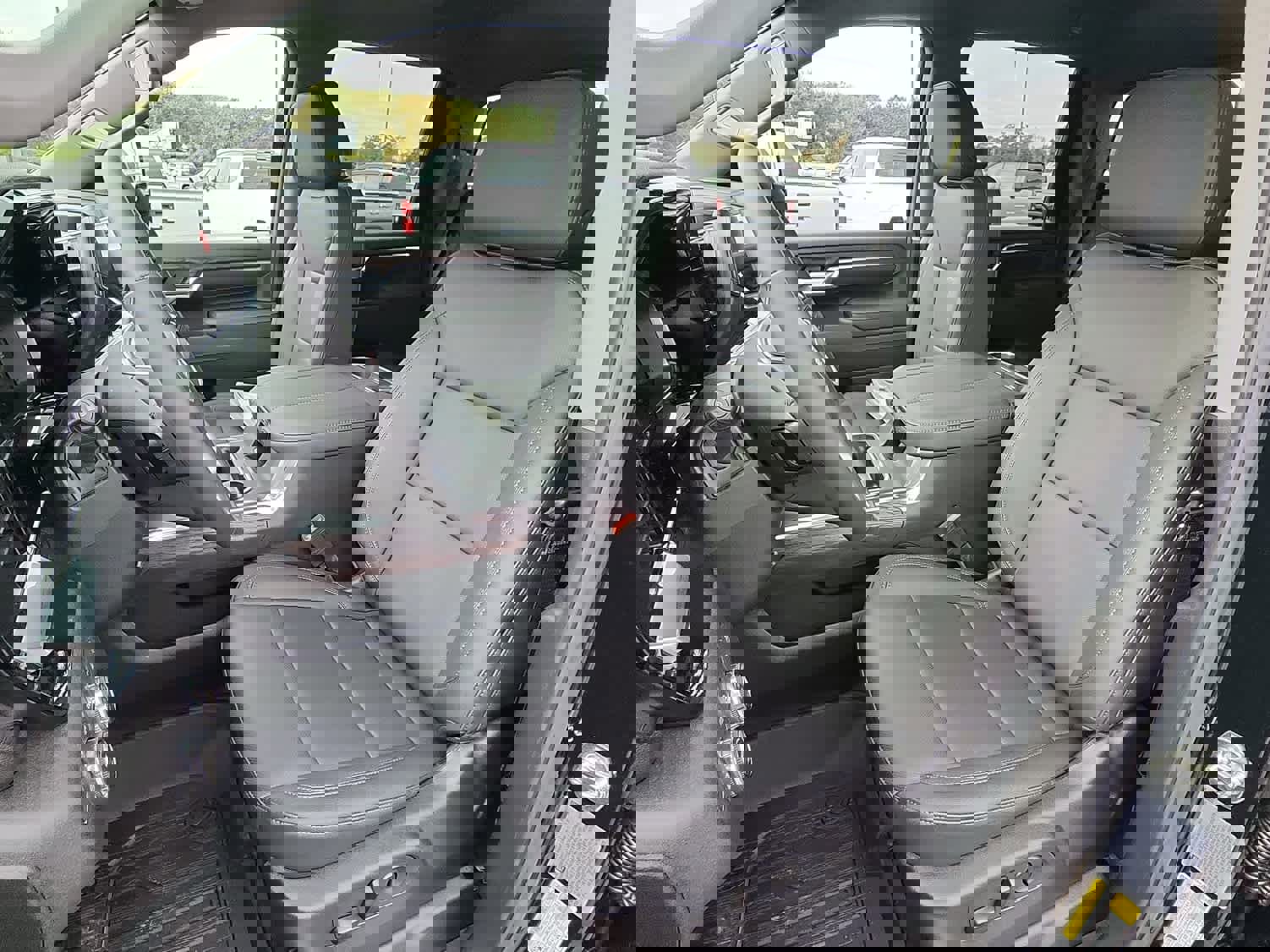 New 2026 GMC Sierra 2500 SLT w/ SLT Convenience Package image 10