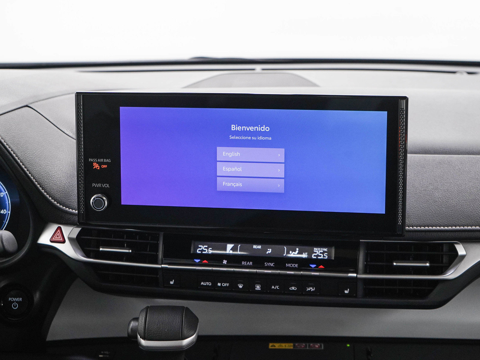 Used 2026 Toyota Sienna AWD image 16