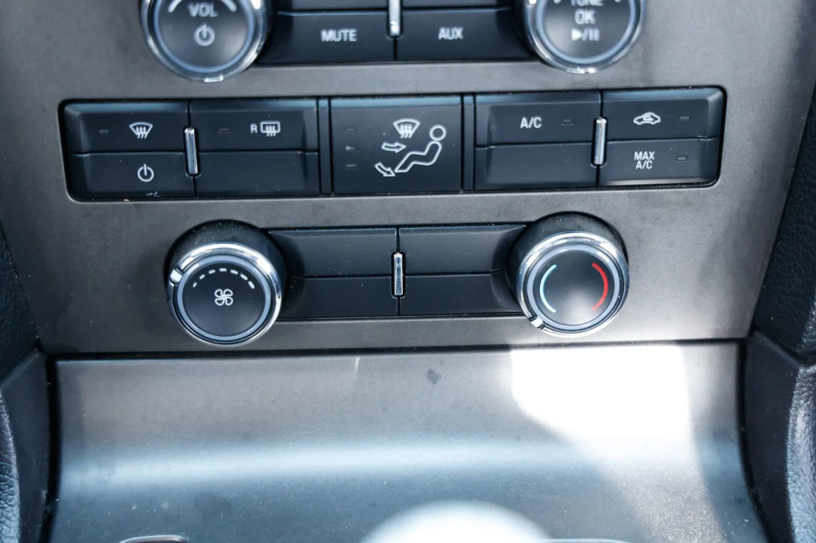 Used 2014 Ford Mustang GT image 29