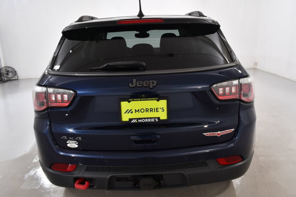 Used 2017 Jeep Compass Trailhawk w/ Leather Interior Group AWD/4WD image 13