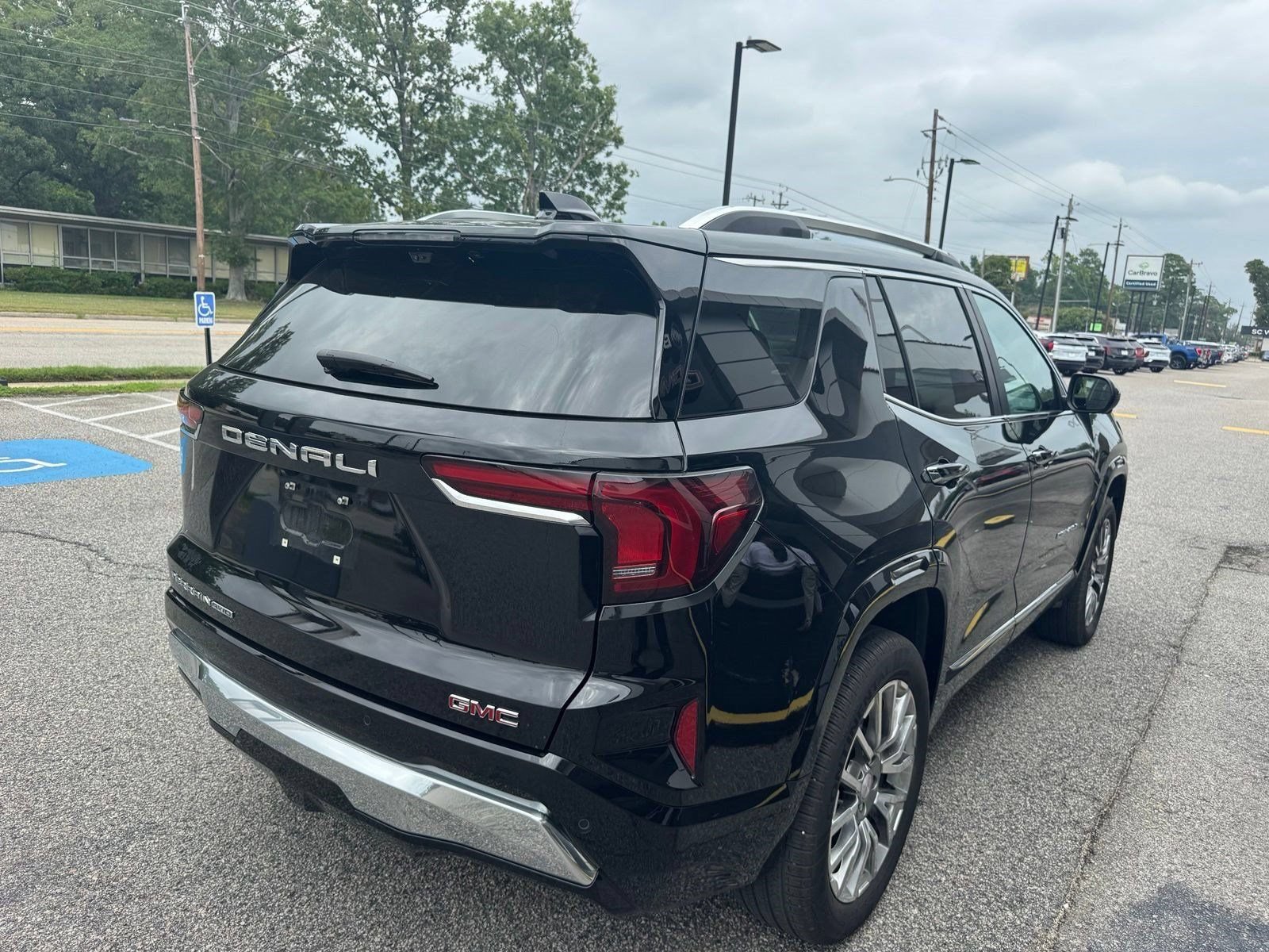 Certified 2026 GMC Terrain Denali AWD/4WD image 9