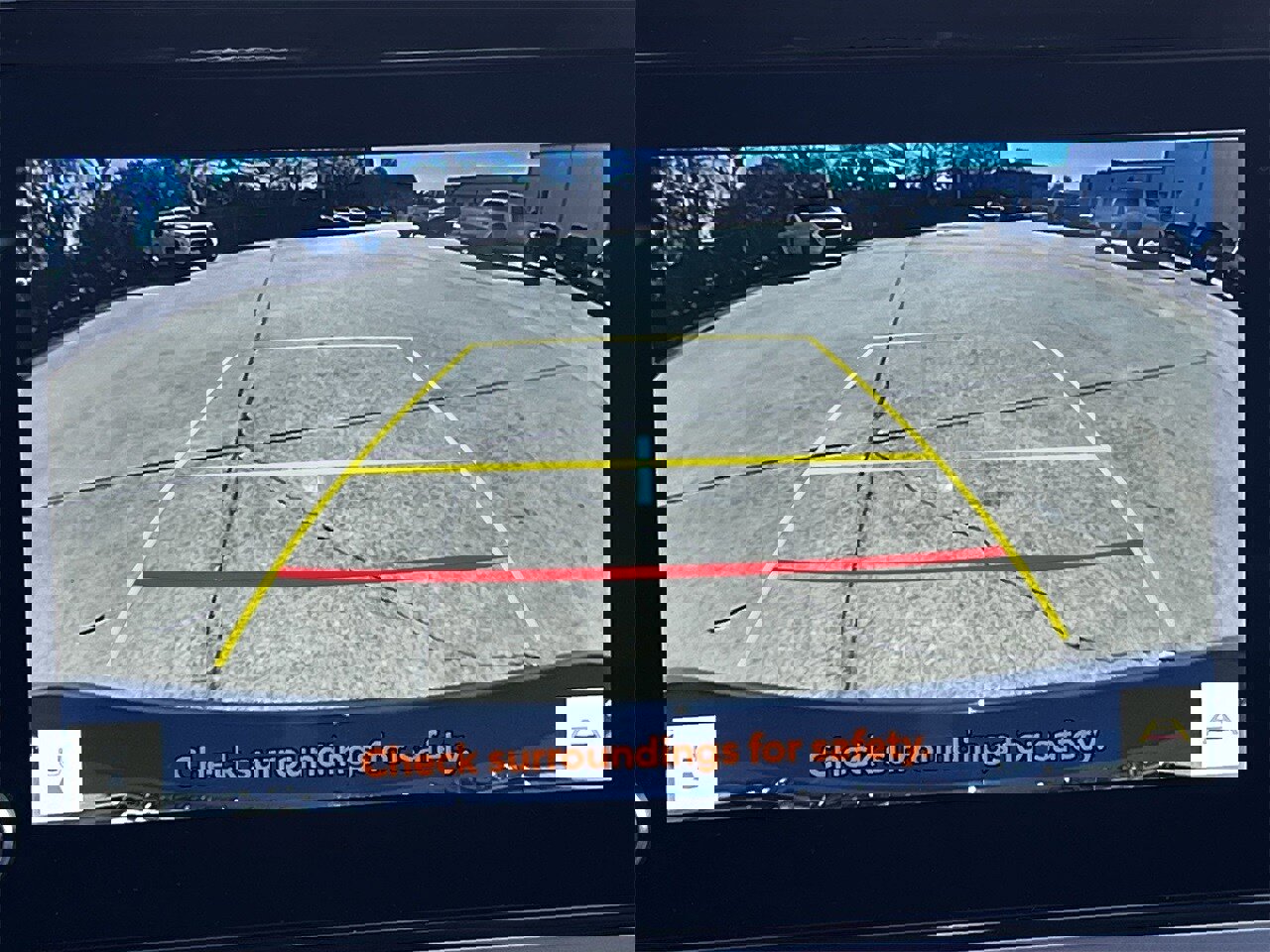 Used 2025 Toyota Camry SE image 16