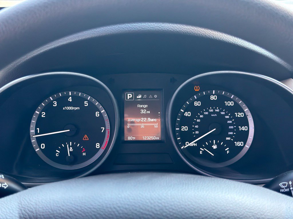 Used 2017 Hyundai Santa Fe Sport AWD/4WD image 9