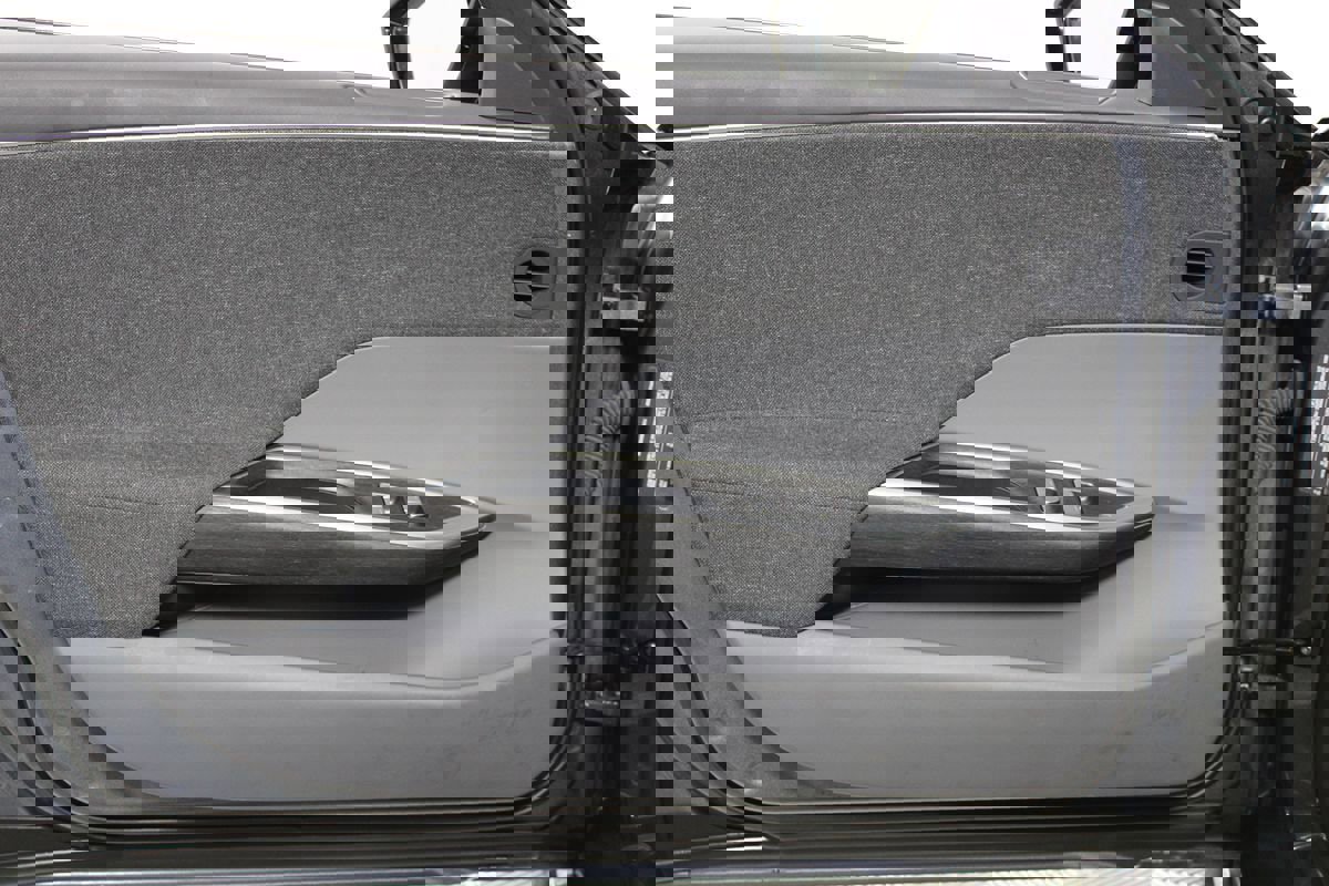 Used 2023 Lucid Air Pure image 6