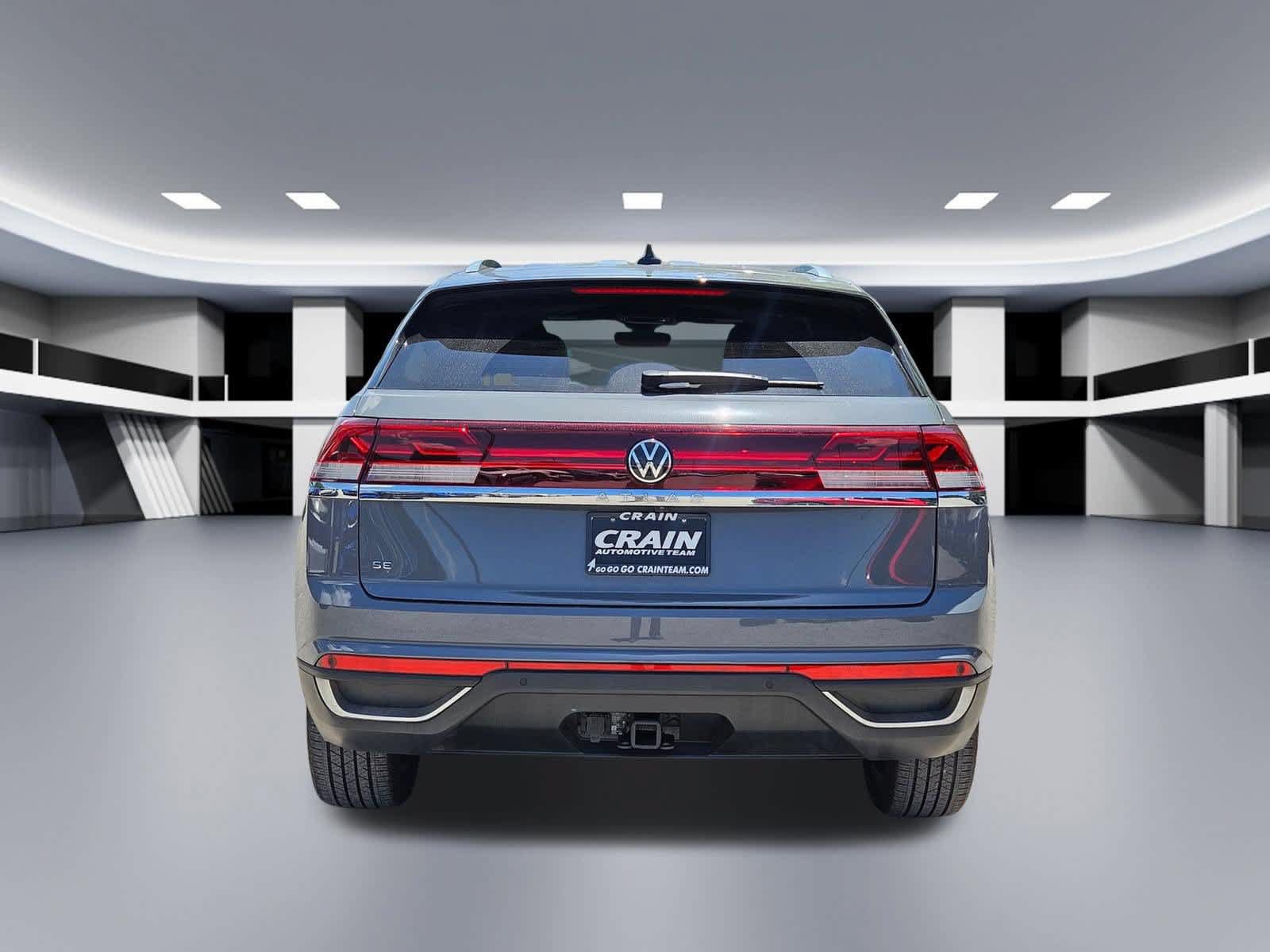 Used 2024 Volkswagen Atlas Cross Sport SE FWD image 5
