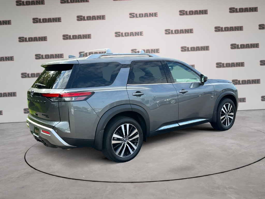 Used 2023 Nissan Pathfinder Platinum AWD/4WD image 5