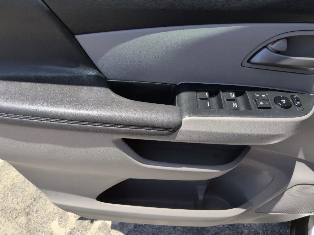 Used 2011 Honda Odyssey EX-L image 38