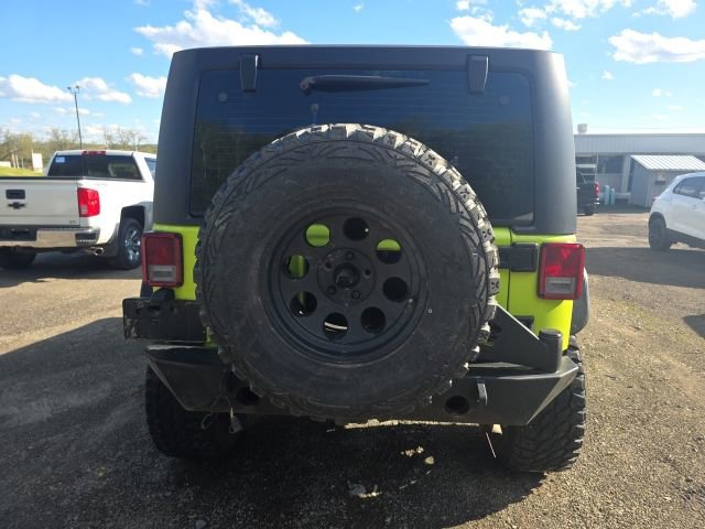 Used 2016 Jeep Wrangler Rubicon w/ Power Convenience Group AWD/4WD image 5