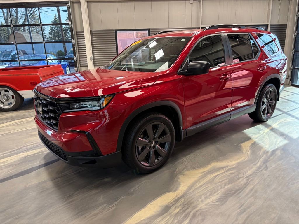 Used 2025 Honda Pilot Sport image 37
