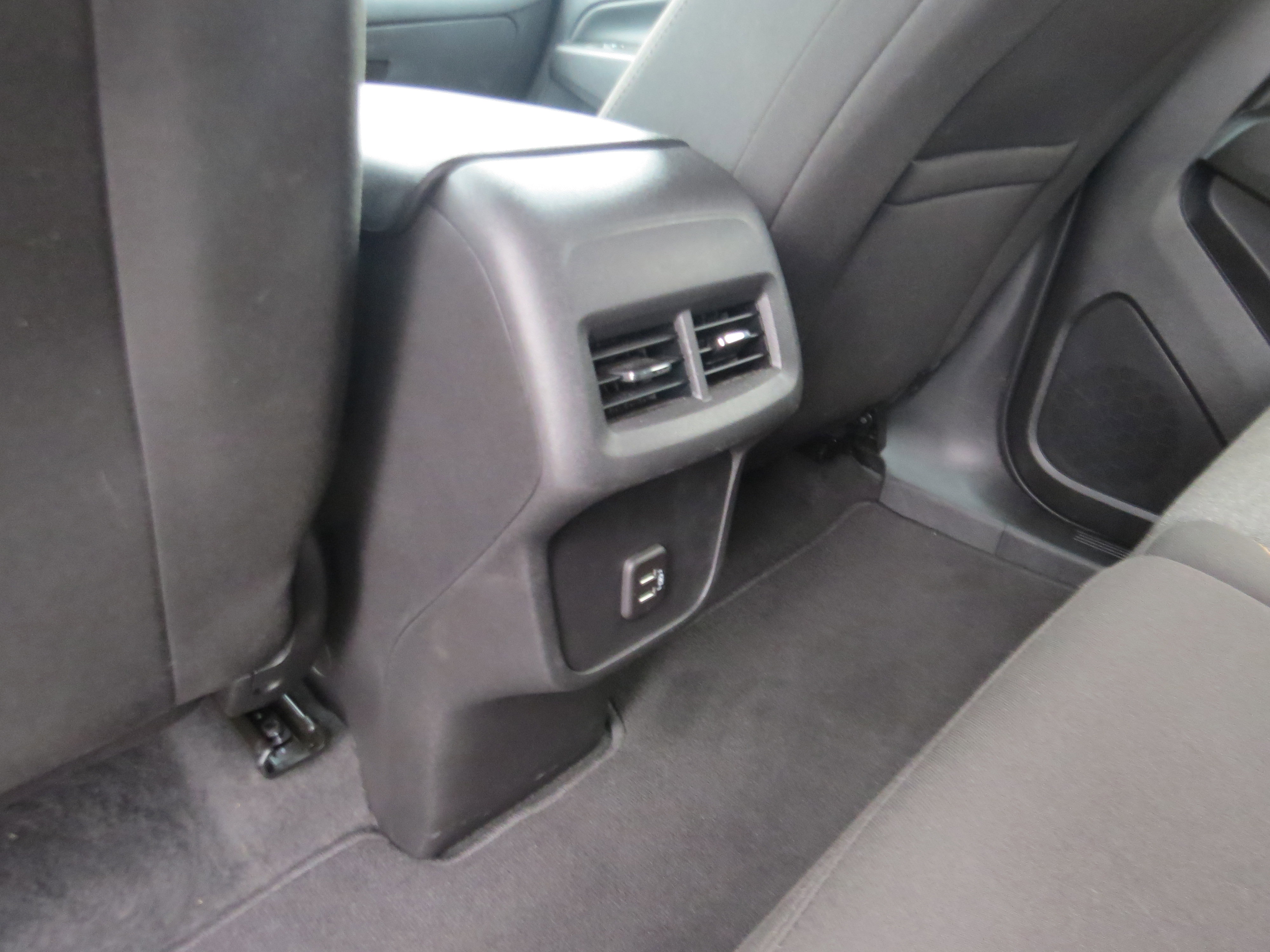 Used 2023 Chevrolet Equinox LT FWD image 14