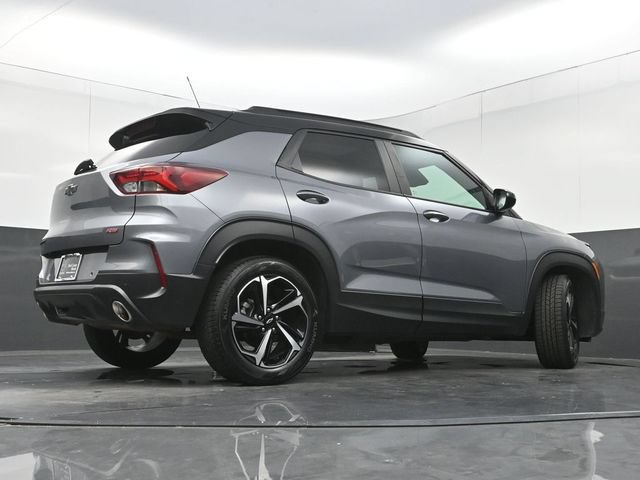 Used 2021 Chevrolet TrailBlazer RS w/ Sun and Liftgate Package FWD image 34