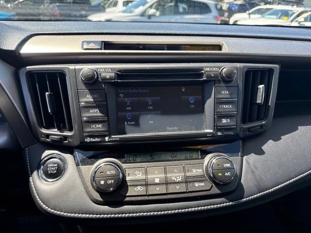 Used 2015 Toyota RAV4 Limited AWD/4WD image 18