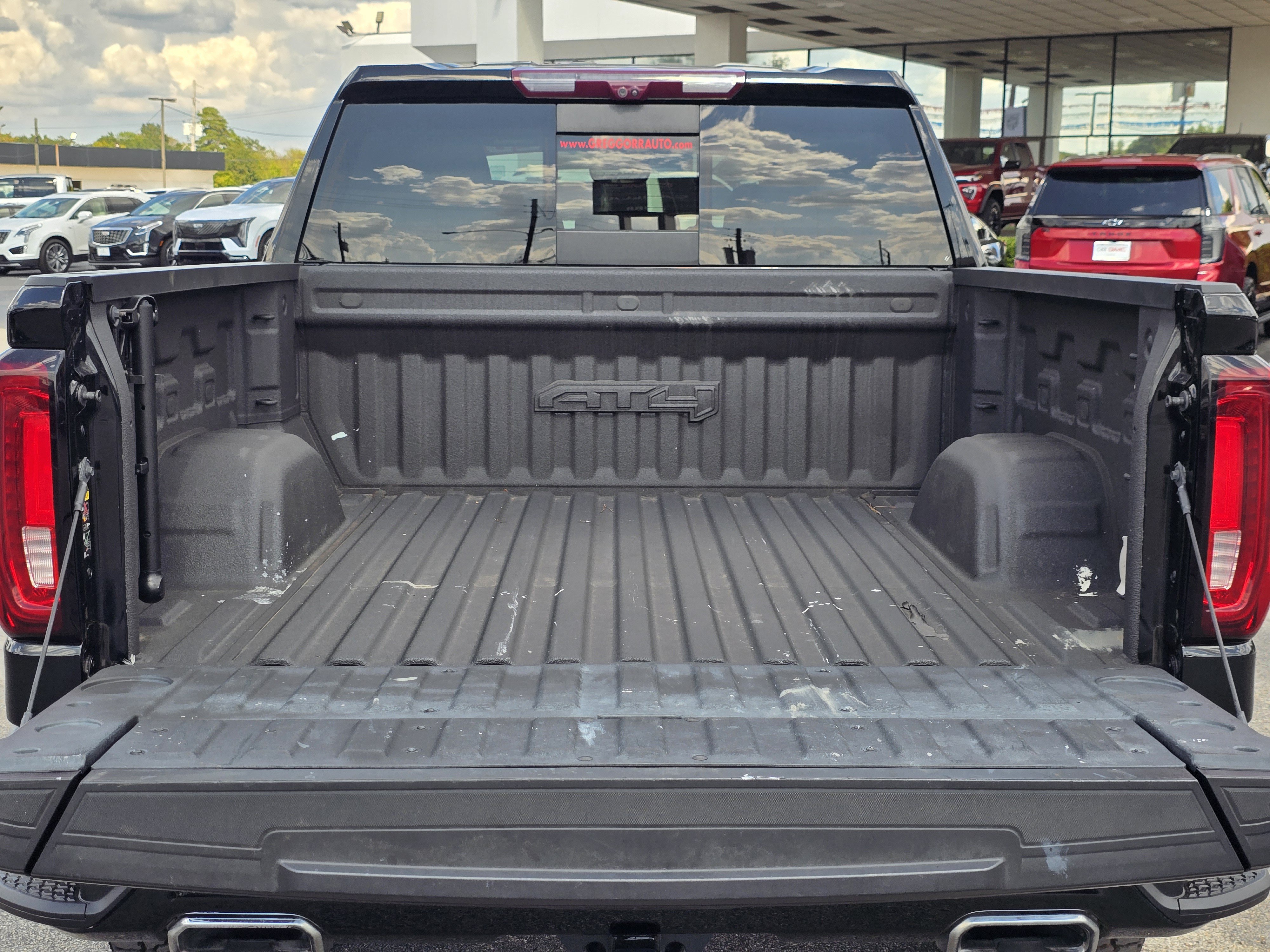 Used 2022 GMC Sierra 1500 AT4 w/ AT4 Premium Package AWD/4WD image 10