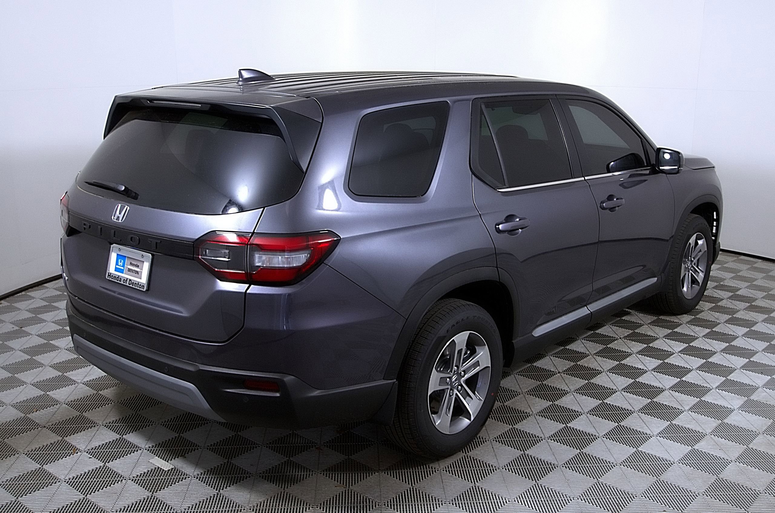 Certified 2025 Honda Pilot EX-L image 7