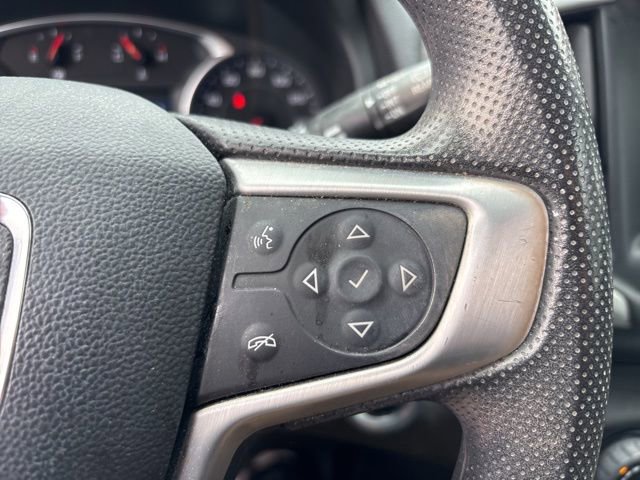 Used 2023 GMC Terrain SLE image 17