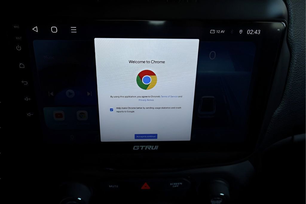 Used 2018 Jeep Renegade Latitude FWD image 24