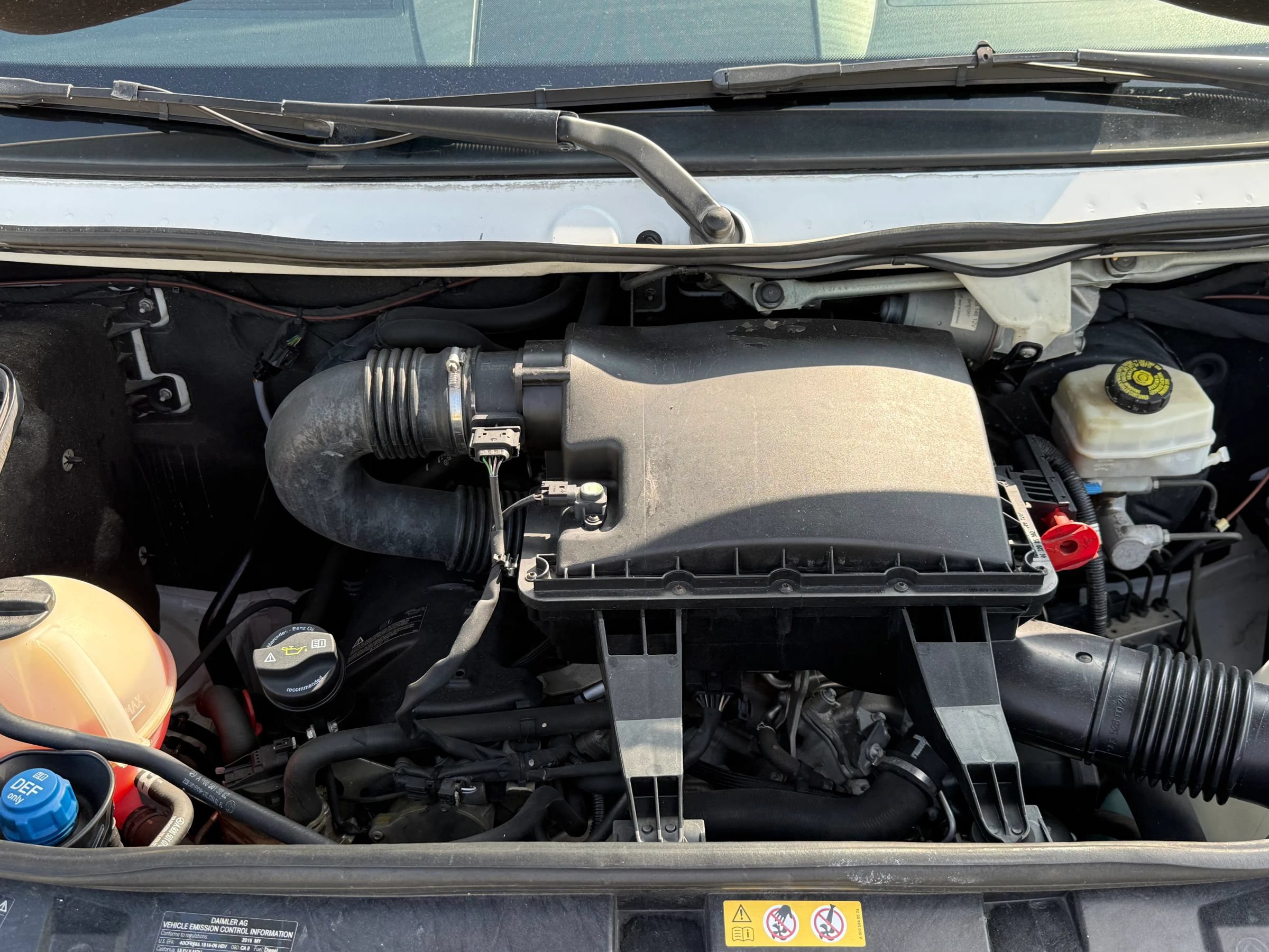 Used 2015 Freightliner Sprinter 2500 w/ Additional Battery Package RWD image 20