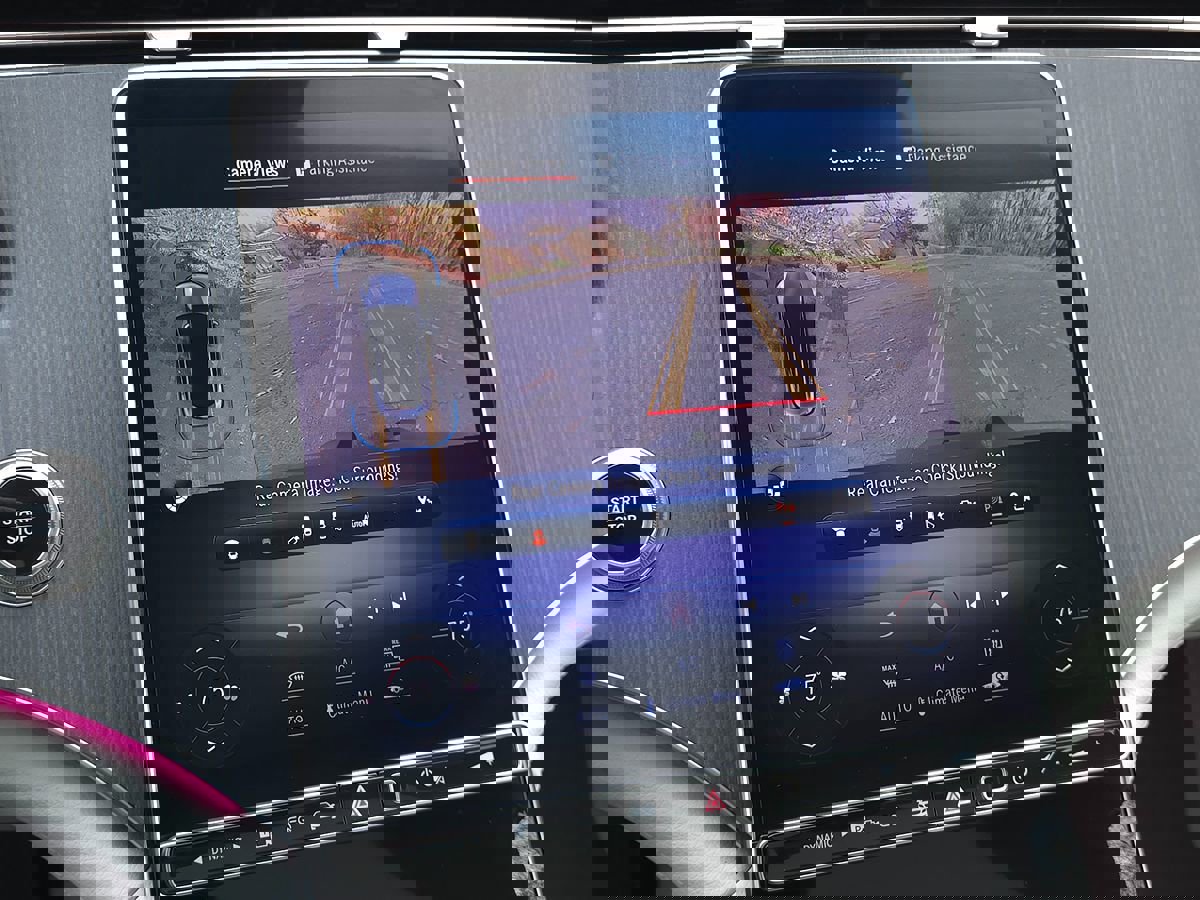 Used 2023 Mercedes-Benz EQE 350+ Sedan image 39