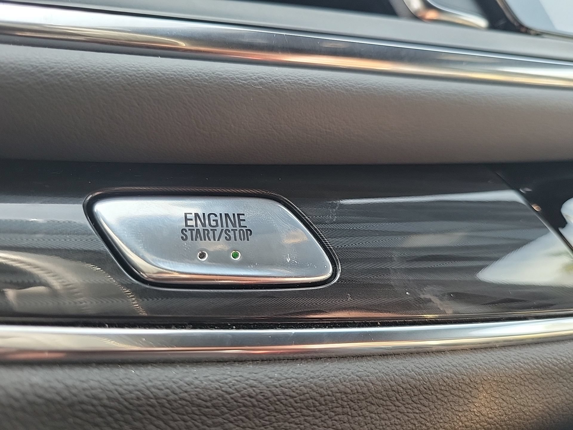 Used 2024 Buick Enclave Essence w/ Sport Touring Edition FWD image 31