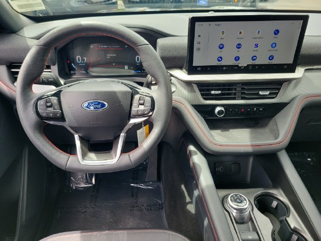 Used 2026 Ford Explorer ST-Line w/ ST-Line Street Pack RWD image 4