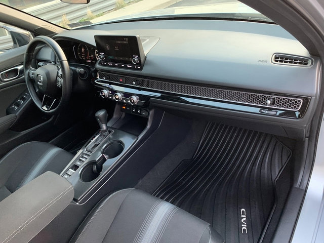 Used 2025 Honda Civic Sport image 11