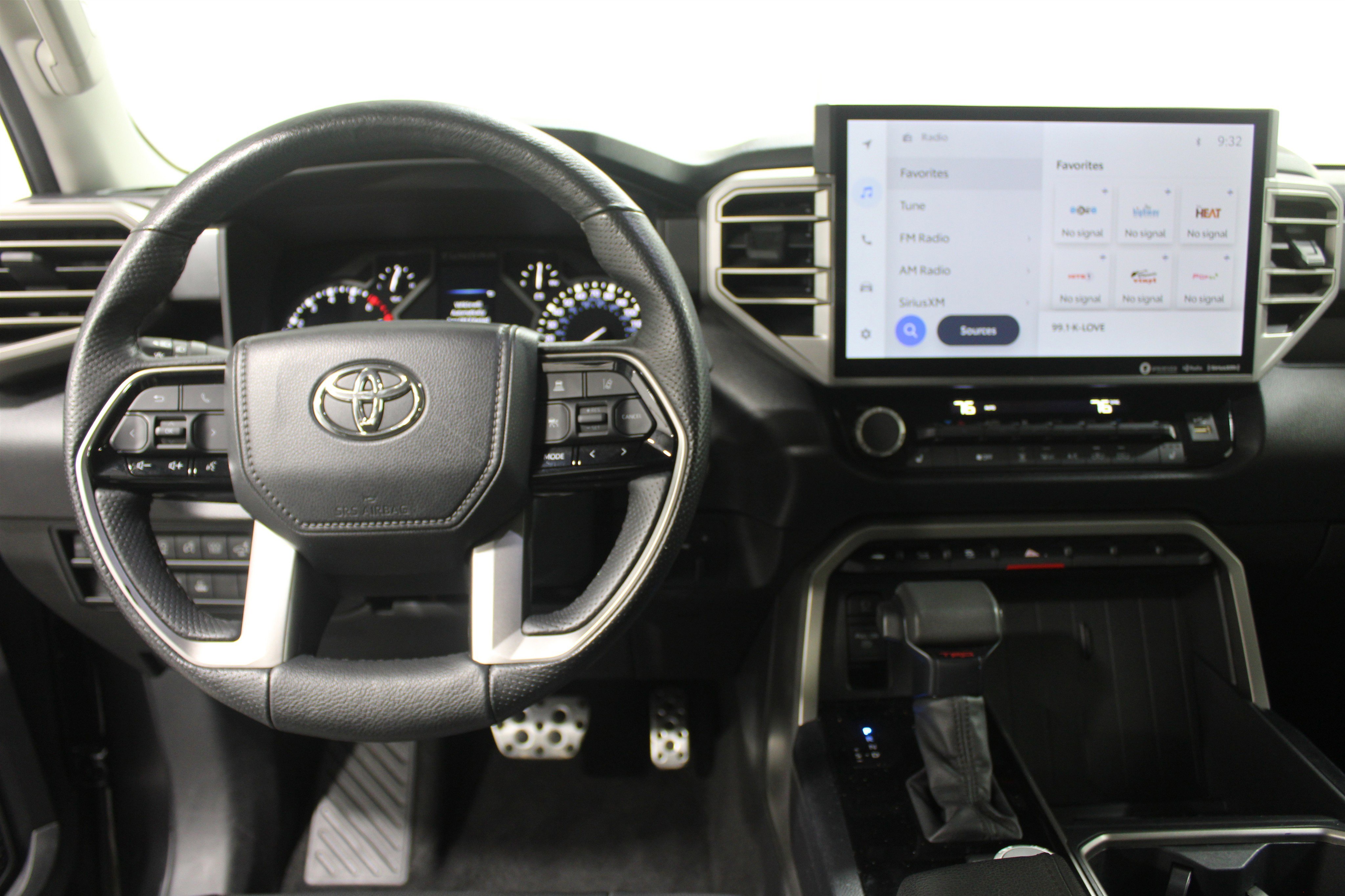 Used 2022 Toyota Tundra SR5 image 2