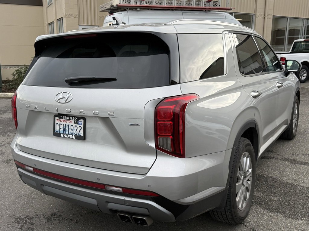 Used 2023 Hyundai Palisade SEL image 4
