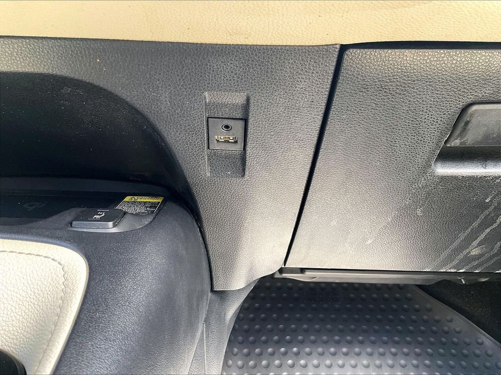 Used 2020 Toyota Corolla XLE FWD image 12
