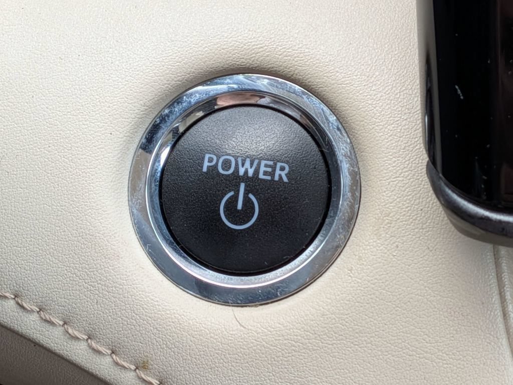 Used 2023 Toyota Highlander Limited AWD/4WD image 15