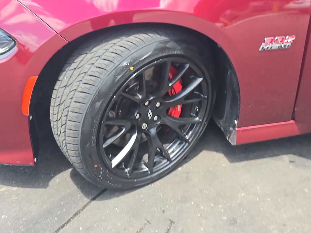 Used 2018 Dodge Charger R/T Scat Pack w/ Dynamics Package RWD image 32