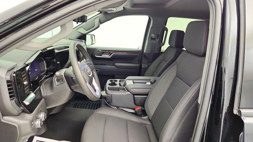 Used 2026 GMC Sierra 1500 Elevation image 17