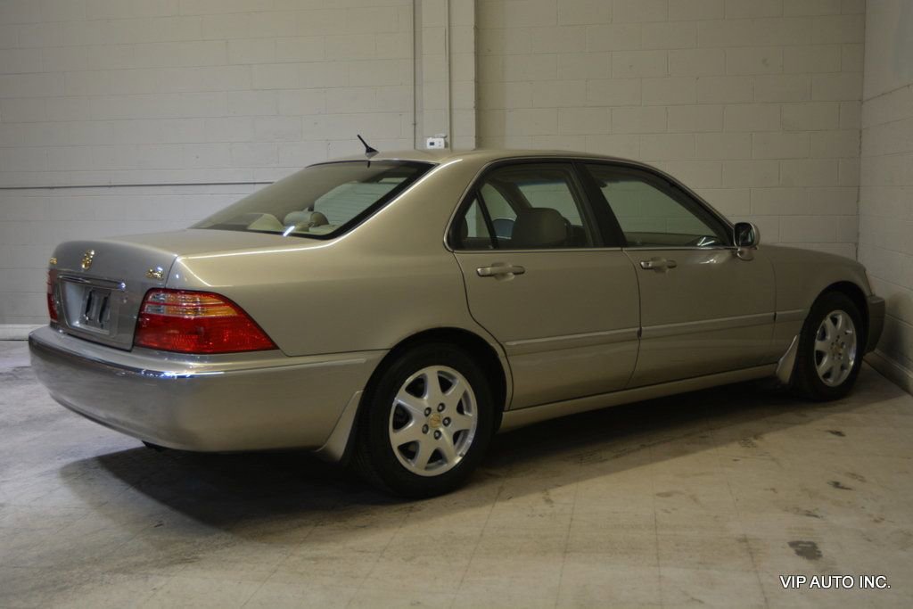 Used 2002 Acura RL image 32